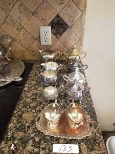 lot 133 image: Selection of metal-silver plated creamer and sugar bowls Rodgers, Leonard, and others -  DIFFERENT LOCATION - Pickup 011722