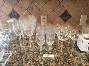 lot 145 image: Selection of glass barware -  DIFFERENT LOCATION - Pickup 011722