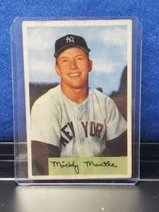 lot 20 image: Mickey Mantle - New York Yankees baseball card -