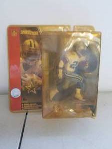 lot 46 image: Dallas Cowboys - Emmitt Smith action figure -