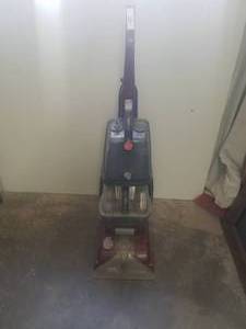 lot 80 image: Hoover carpet shampoo cleaner