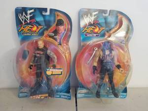 lot 190 image: WWF wrestling action figures - Undertaker and Kane