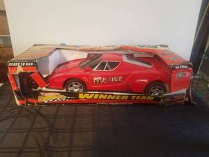 lot 221 image: Large Radio controlled car
