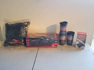 lot 239 image: Selection of Circuit racing collectibles - 124 diecast and more