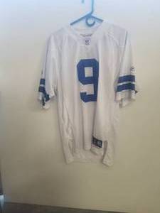 lot 252 image: Tony Romo #9 Dallas Cowboys football jersey