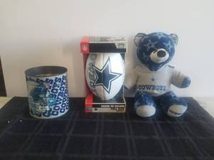 lot 262 image: Dallas Cowboys lot