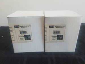 lot 290 image: TCP LED 17E26P3830KFL Dimmable Flood lamp