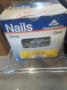 lot 275 image: Box of 4D 1-12 finish nails