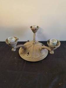 lot 354 image: Light fixture for ceiling fan