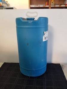 lot 325 image: 13 gallon plastic drum, used to hold Dr. Pepper