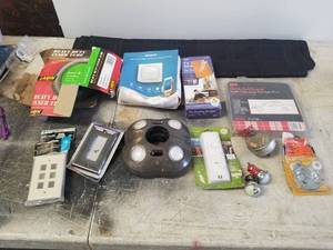 lot 342 image: Mixed lot of garage items
