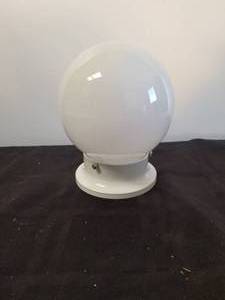 lot 314 image: Ceiling mounted globe light fixture