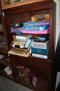 lot 124 image: Bookshelf - 4 Shelf Size  CONTENTS NOT INCLUDED