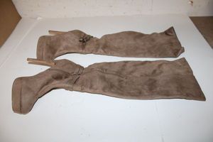 lot 126 image: Adrian Long Boots Size 9 with 5 Heels, Soft Suede Type Feel