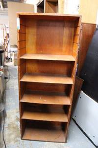 lot 125 image: Bookshelf - 5 Shelf Size