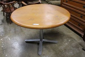 lot 21 image: Round Kitchen Table with Chrome Pedestal Base and HEAVY Cast Iron Mount (42 Round Table)