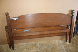 lot 20 image: Queen Size Headboard and Footboard, Square End posts