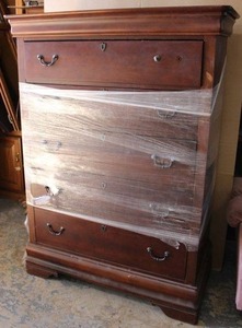lot 48 image: Broyhill Furniture Dresser, one handle missing, Cherry Finish (40w x 19d x 55.5tall)
