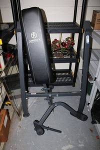 lot 91 image: Marcy Diamond Suite Exercise Bench with Leg Extension, missing Bar