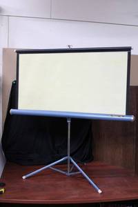 lot 95 image: Vintage Da-Lite Projection Screen