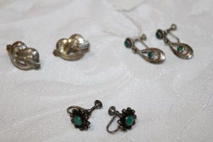 lot 196 image: Sterling silver screw back earrings - 3 pairs. Love knot, turquoise and green stone. All marked sterling