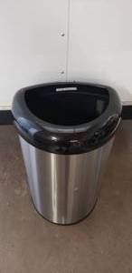 lot 33 image: NINESTARS OTT-50-19BK Open Top 13 Gallon D-Shaped Stainelss Steel Trash Can