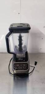 lot 37 image: Ninja BL610 Professional 72 Oz Countertop Blender