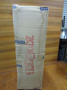 lot 166 image: JOY 4 KIDS TRAMPOLINE WITH SEA BALLS IN BOX