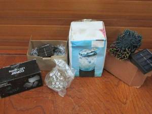 lot 185 image: LED HOLIDAY LIGHTS, ONE PLAYS MUSIC & FIRE MAPLE PERSONAL COOKING SYSTEM, NEW DAMAGED BOX