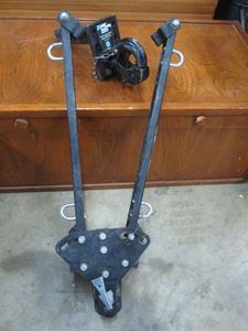 lot 189 image: HAUL MASTER ADJUSTABLE TOW BAR, 2 BALL COUPLER, 5,000 LB TOWING CAPACITY, PINTLE HOOK MOUNTING PLATE FOR 2 RECEIVER