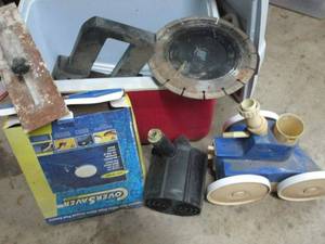 lot 219 image: ICE CHEST, SWIMMING POOL ACCESSORIES INCL. COVER SAVER, MASONRY TOOLS