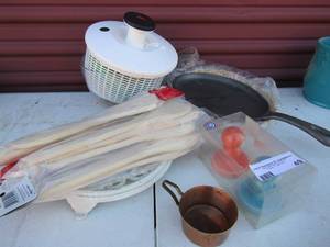 lot 49 image: Set of 2 new cookie presses,  Mexican Fiesta cast iron skillet, hand chopper, 4 new packs of wooden spoon and pie plate