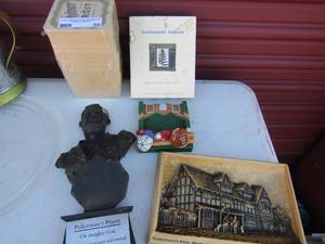 lot 56 image: Large pack of Shiner coasters, Wall plaques and new Confederate JASMINE Art