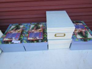 lot 58 image: 5 gift boxes assorted