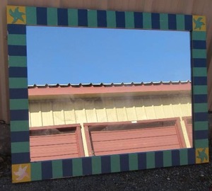 lot 20 image: BEACH THEMED MIRROR