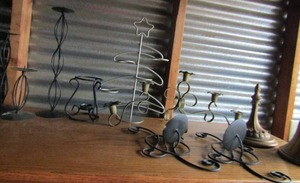 lot 130 image: Assorted CANDLEHOLDERS - Tea lights, VOTIVE & PEDISTAL