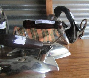 lot 135 image: 4 Vintage GE pressing irons some very heavy
