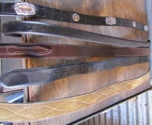 lot 186 image: Lot of womans fashion and western belts size large and extra large