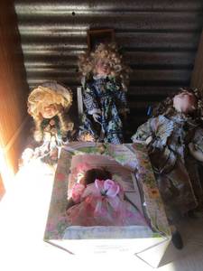 lot 194 image: 3 vintage porcelain dolls in full dress ,1 doll stand, Victorian paws collection bear #127 in original box