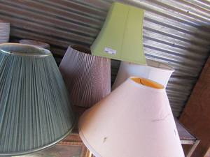 lot 205 image: 6 assorted lamp shades