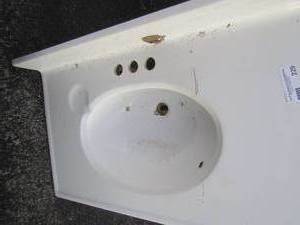 lot 229 image: white bathroom sink like new