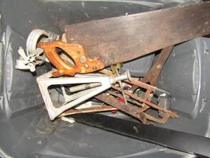 lot 234 image: Jack stand ,hacksaw, hand saw, HEDGE TRIMMERS ( LIL RUSTY)  and more