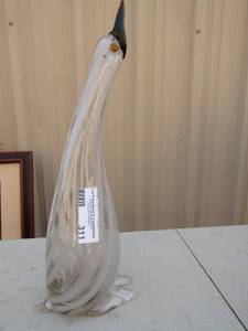 lot 311 image: 16 glass Bird