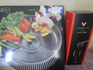 lot 69 image: Coravir model 2 for wine pairing mikasa serving platter NIB