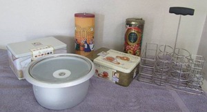 lot 75 image: Condiment caddy, metal pan with lid and assorted cookie tins