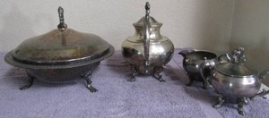 lot 81 image: Silver plate lot- creamsugar, teapot, large footed  soup bowl