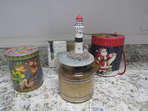 lot 147 image: Santa gift box, tin, light house candle, reflective candle