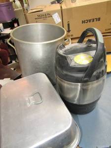 lot 178 image: Bubba keg, covered aluminum roasting pans, large deep frying pan