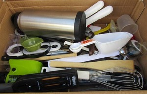lot 210 image: Cooking utensils- wooden spoons, measuring cups can opener and more