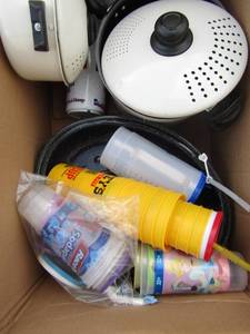 lot 227 image: 2 white broiler pans with steam lids 1 black roaster pan assorted plastic cups